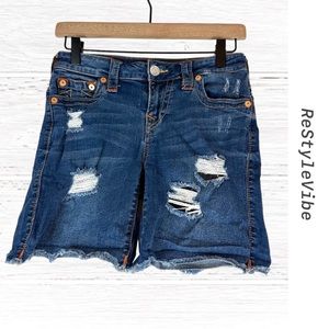 TRUE RELIGION Women’s Size 26 Denim Jean Shorts Bermuda Style Cut Off Stretch